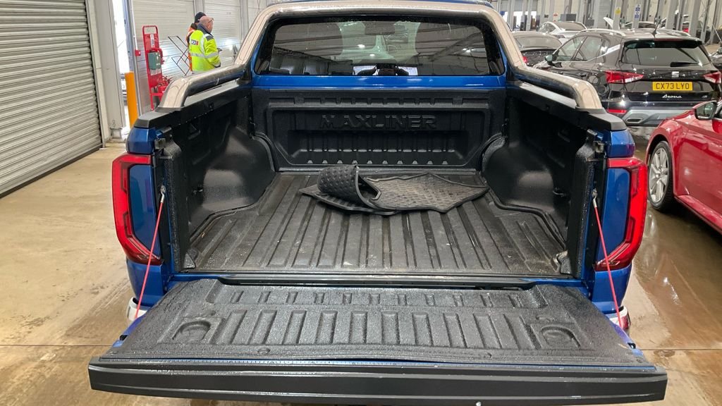 Used Volkswagen Amarok 2024 for sale - 77850163: Photo 7