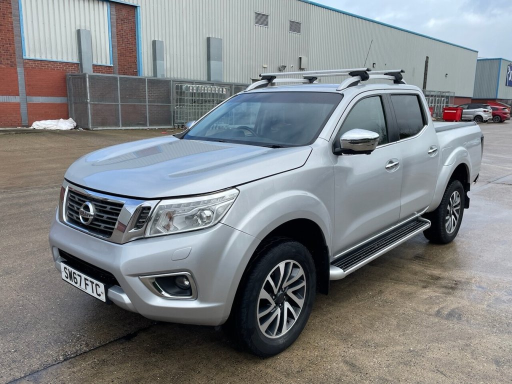 Used Nissan Navara 2017 for sale - 78068596: Photo 2