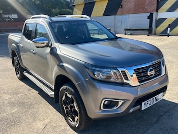 Nissan - Navara