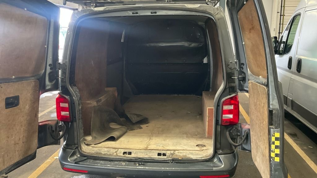 Used Volkswagen Transporter 2019 for sale - 78200985: Photo 7