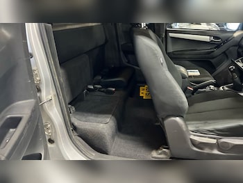 Used Isuzu D-Max 2019 for sale - 75986867: Photo