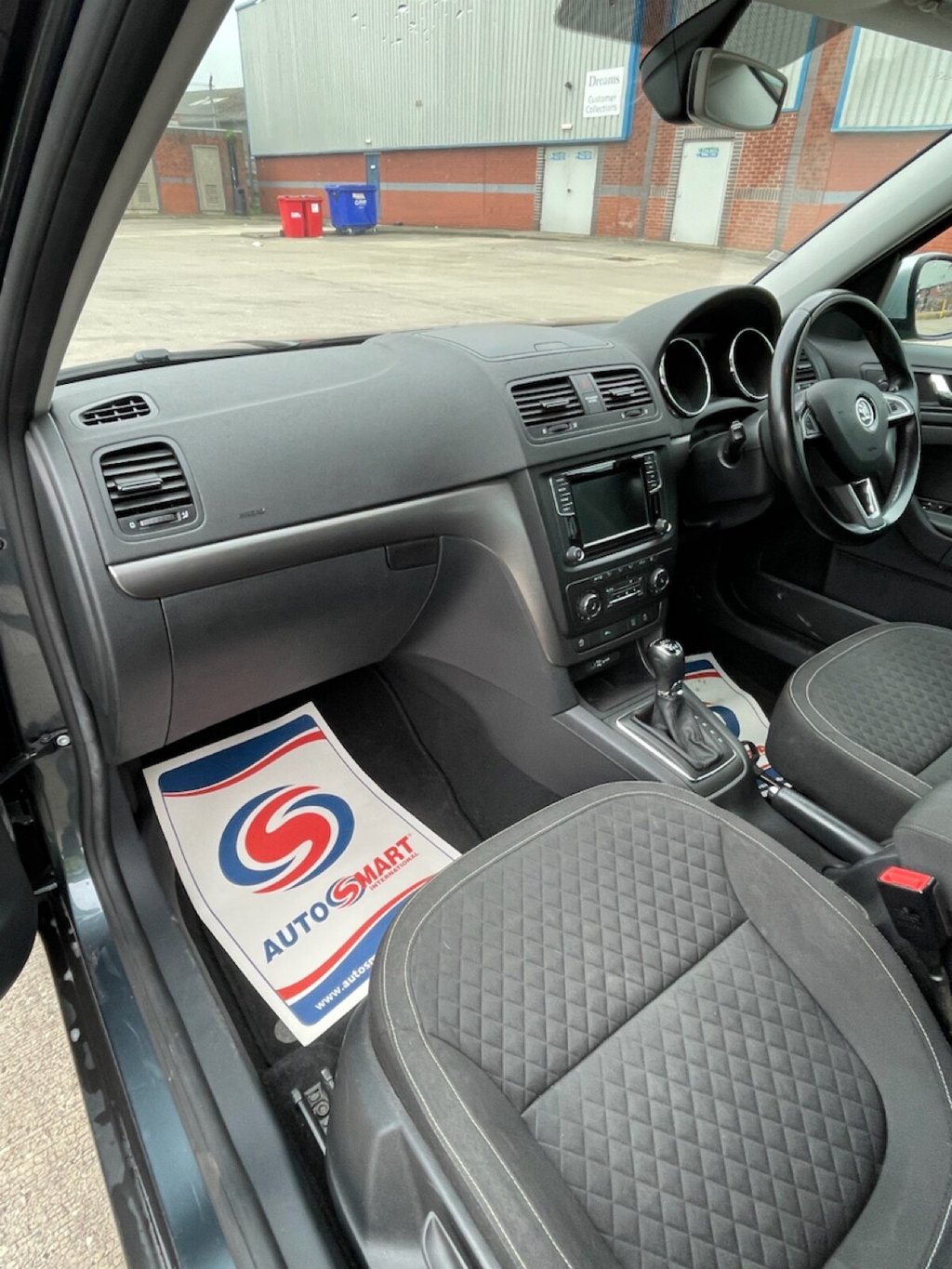 Used Skoda Yeti 2017 for sale - 77792114: Photo 9