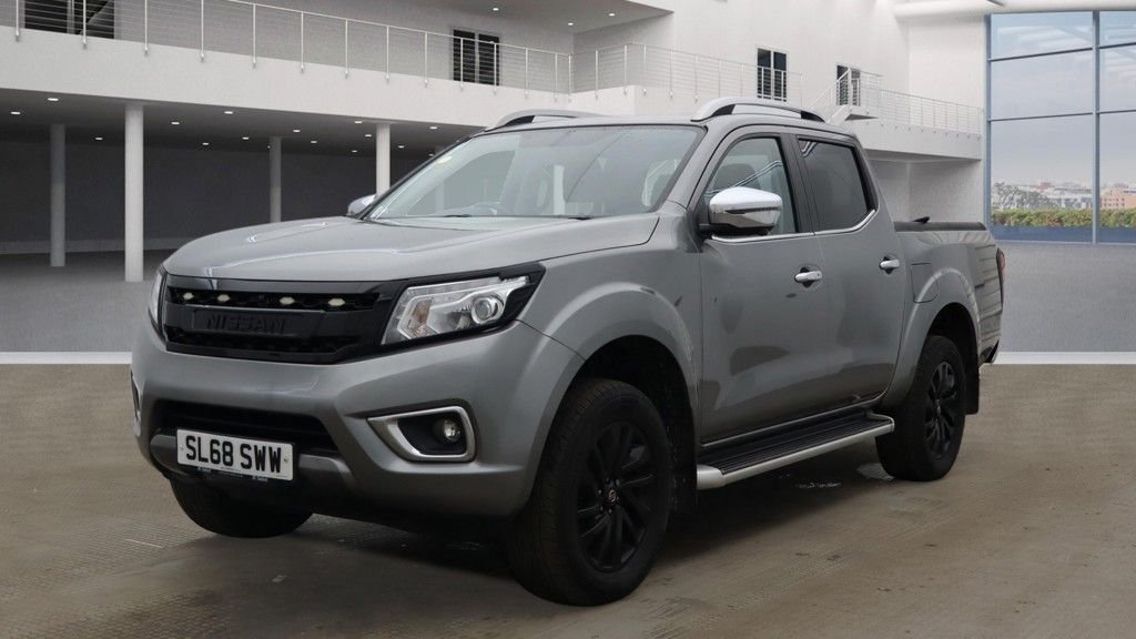 Used Nissan Navara 2018 for sale - 77780657: Photo 2