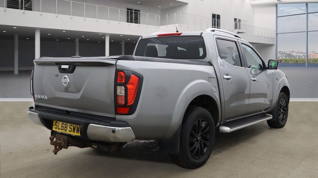 Used Nissan Navara 2018 for sale - 77780657: Photo 4