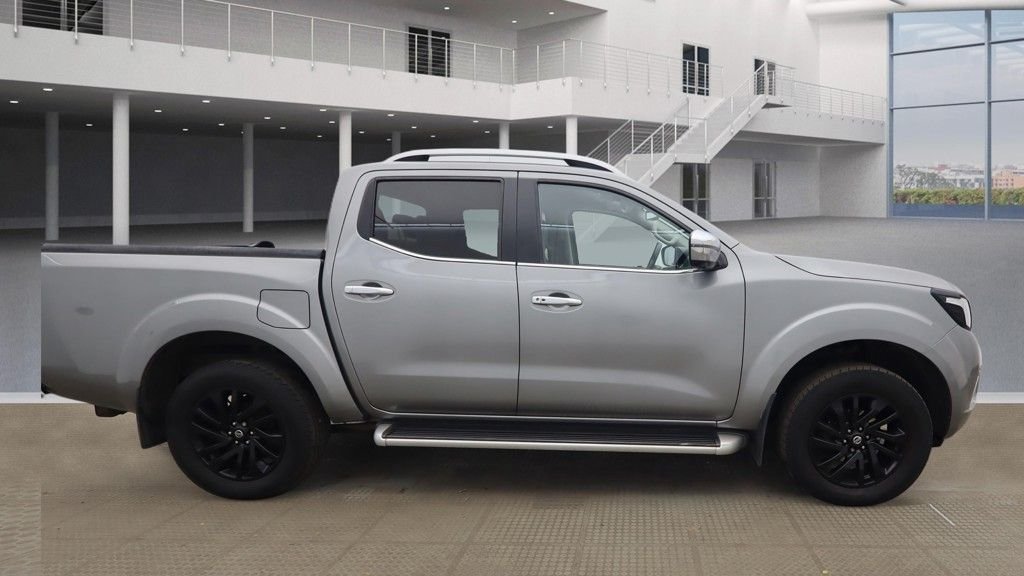 Used Nissan Navara 2018 for sale - 77780657: Photo 5