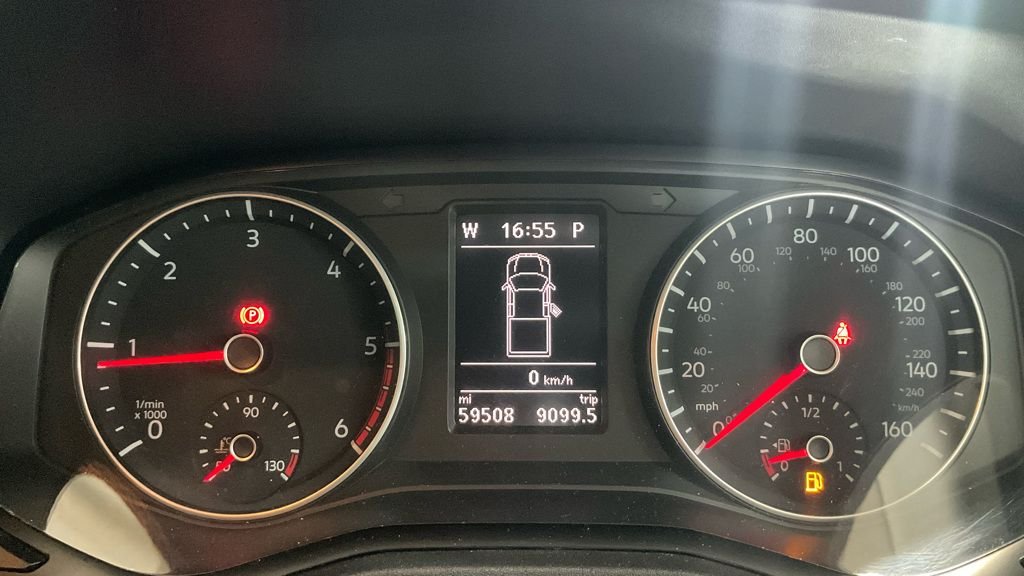 Used Volkswagen Amarok 2018 for sale - 77232056: Photo 10