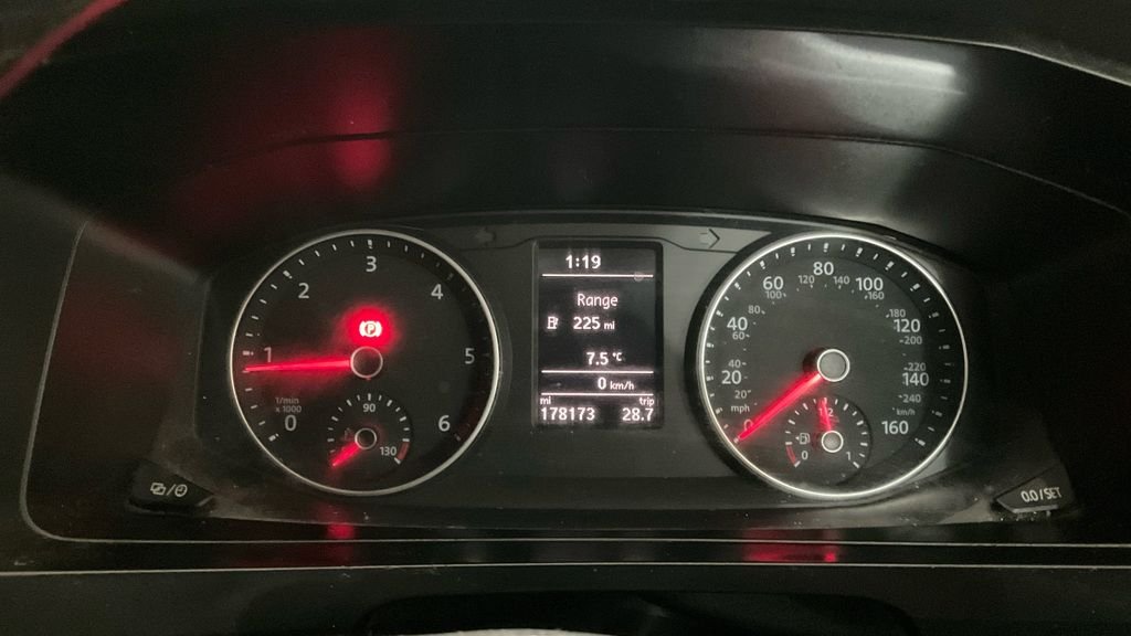 Used Volkswagen Transporter 2016 for sale - 77427841: Photo 10