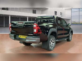 Used Toyota Hilux 2021 for sale - 76202778: Photo