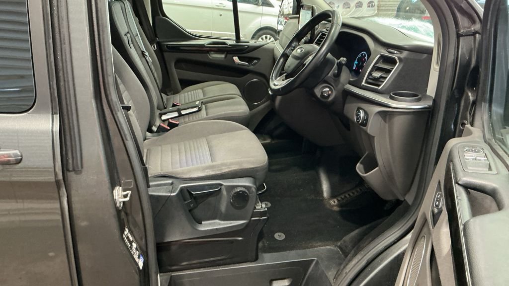 Used Ford Tourneo Custom 2019 for sale - 76660629: Photo 9