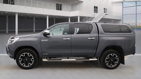 Used Toyota Hilux 2017 for sale - 75666538: Photo 6