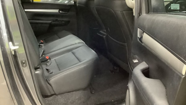 Used Toyota Hilux 2017 for sale - 75666538: Photo 8