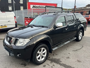 Used Nissan Navara 2015 for sale - 76345206: Photo