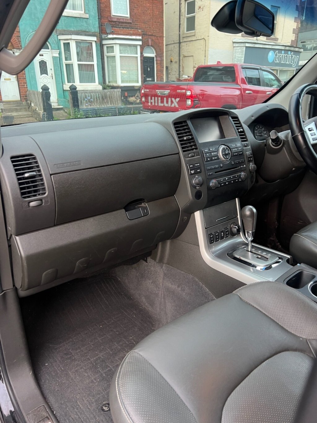 Used Nissan Navara 2015 for sale - 76345206: Photo 9