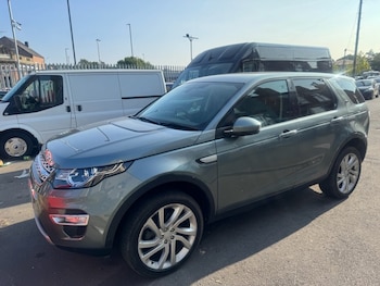 Used Land Rover Discovery Sport 2016 for sale - 75602456: Photo