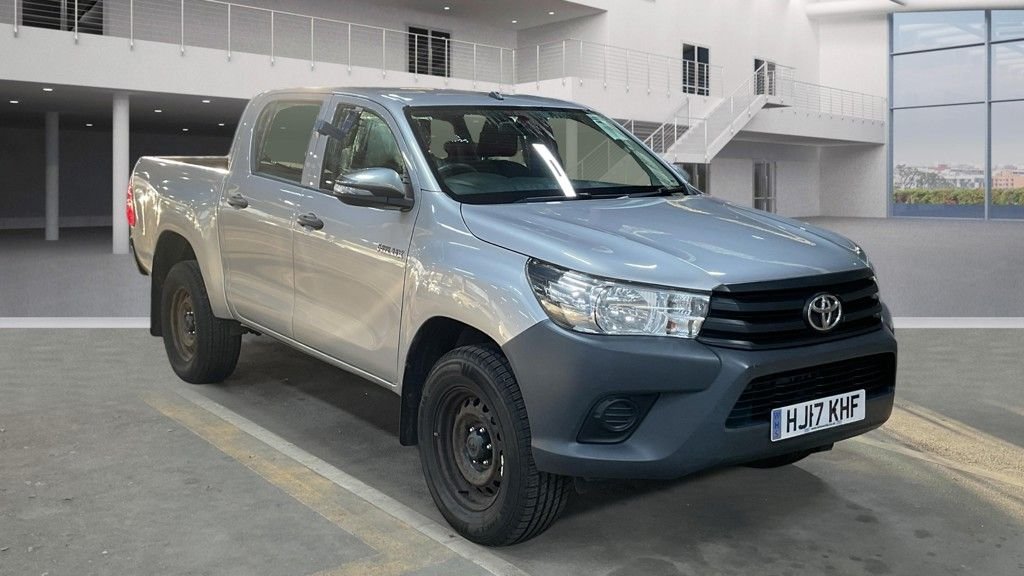 Used Toyota Hilux 2017 for sale - 76950604: Photo 1
