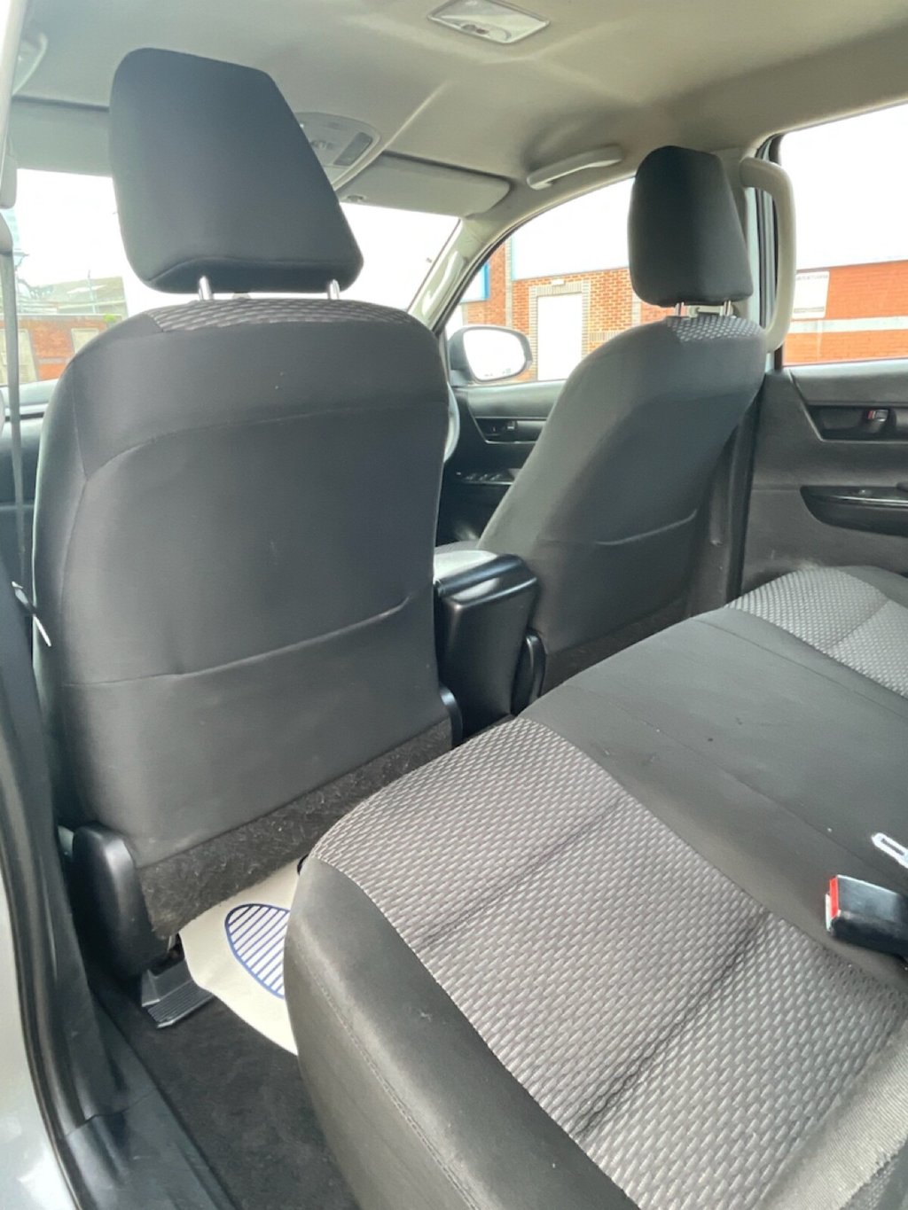 Used Toyota Hilux 2017 for sale - 76950604: Photo 13