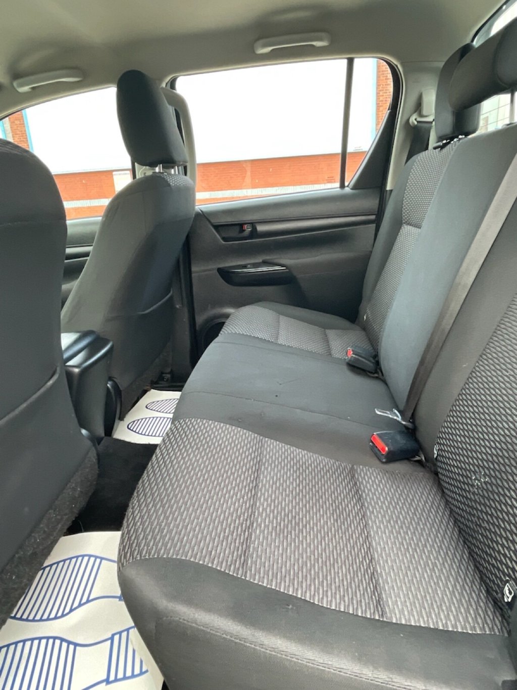 Used Toyota Hilux 2017 for sale - 76950604: Photo 15