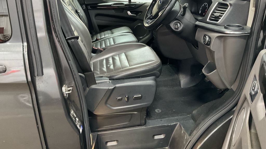 Used Ford Tourneo Custom 2018 for sale - 76454353: Photo 9