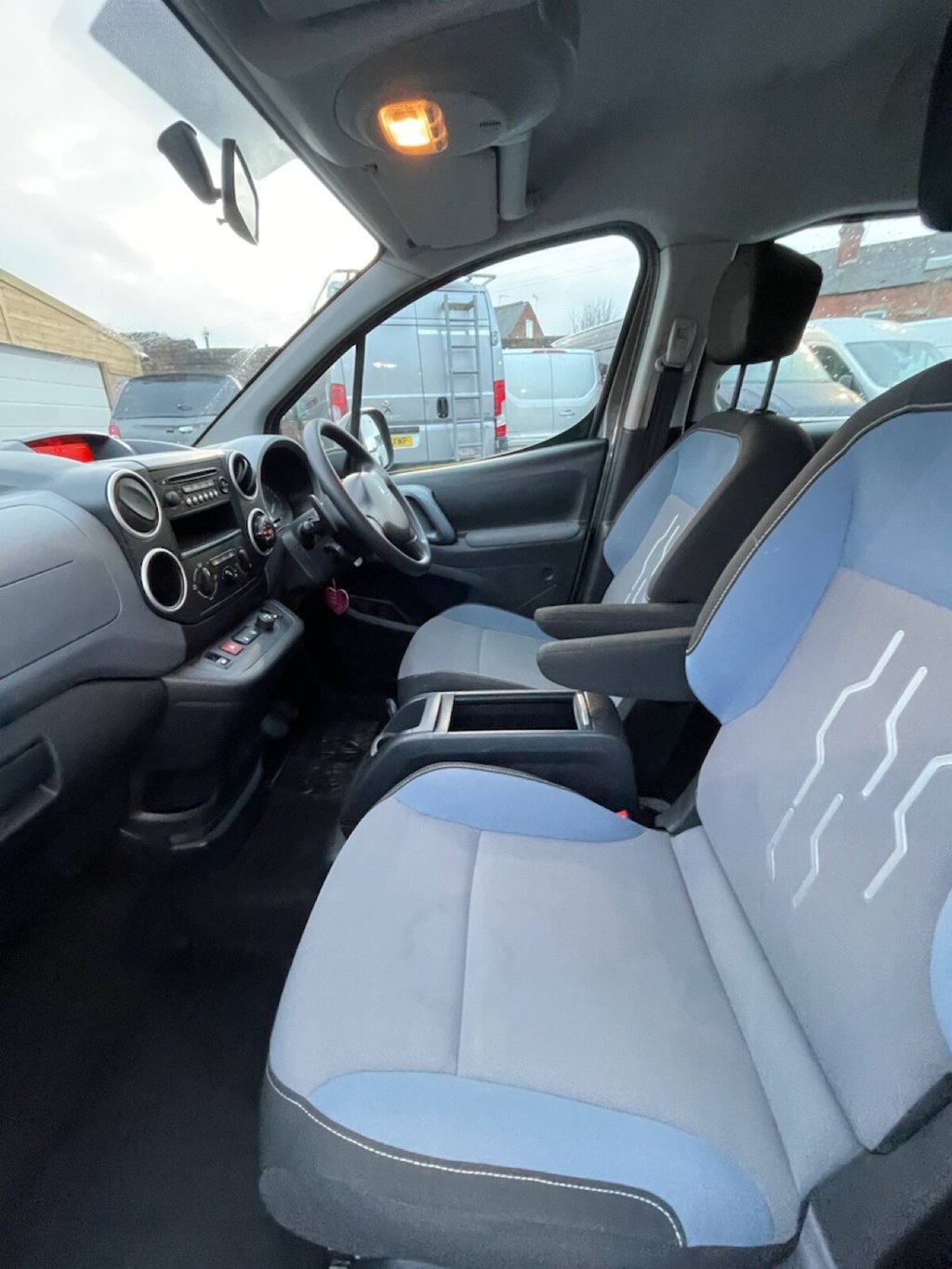 Used Peugeot Partner Tepee 2013 for sale - 77806047: Photo 11