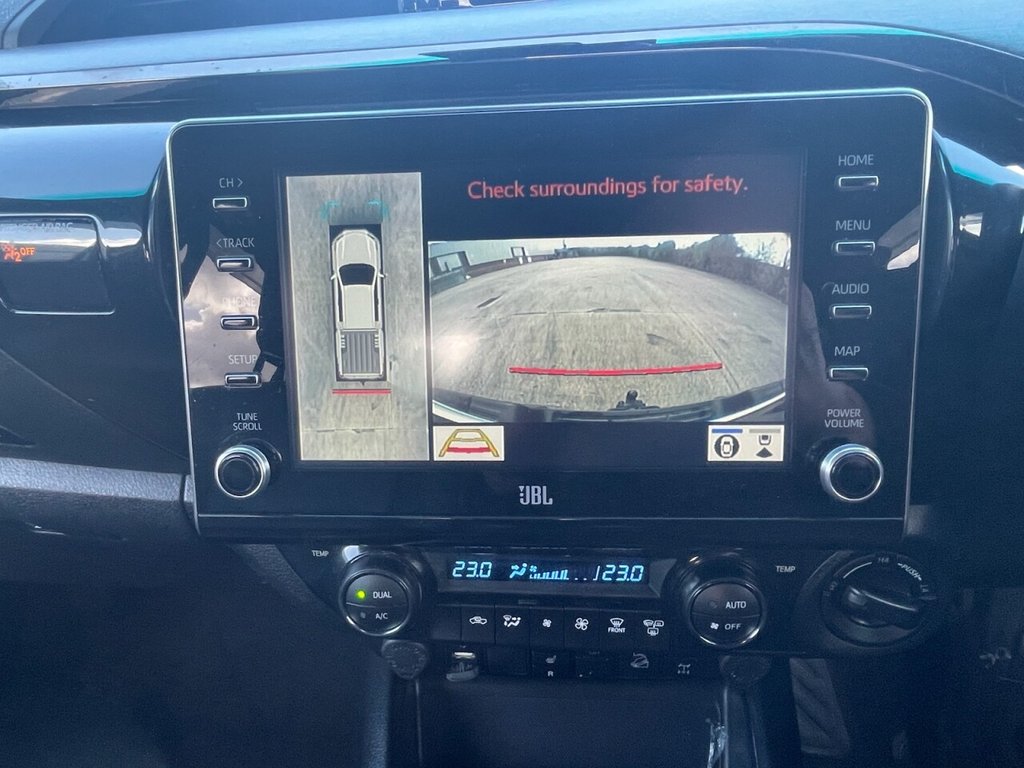 Used Toyota Hilux 2022 for sale - 77905193: Photo 18