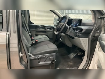 Used Ford Tourneo Custom 2025 for sale - 78557402: Photo