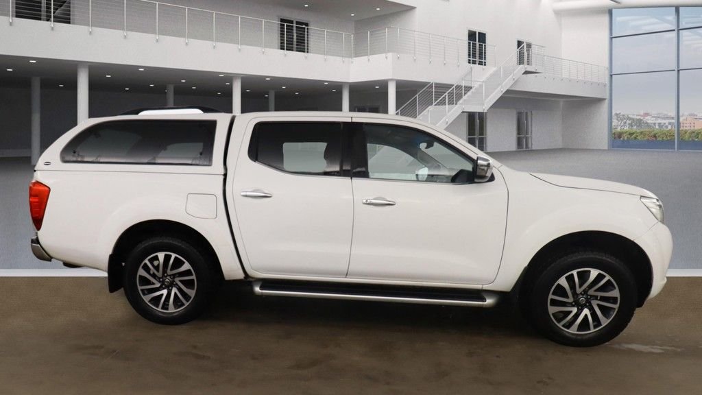 Used Nissan Navara 2017 for sale - 77172123: Photo 5