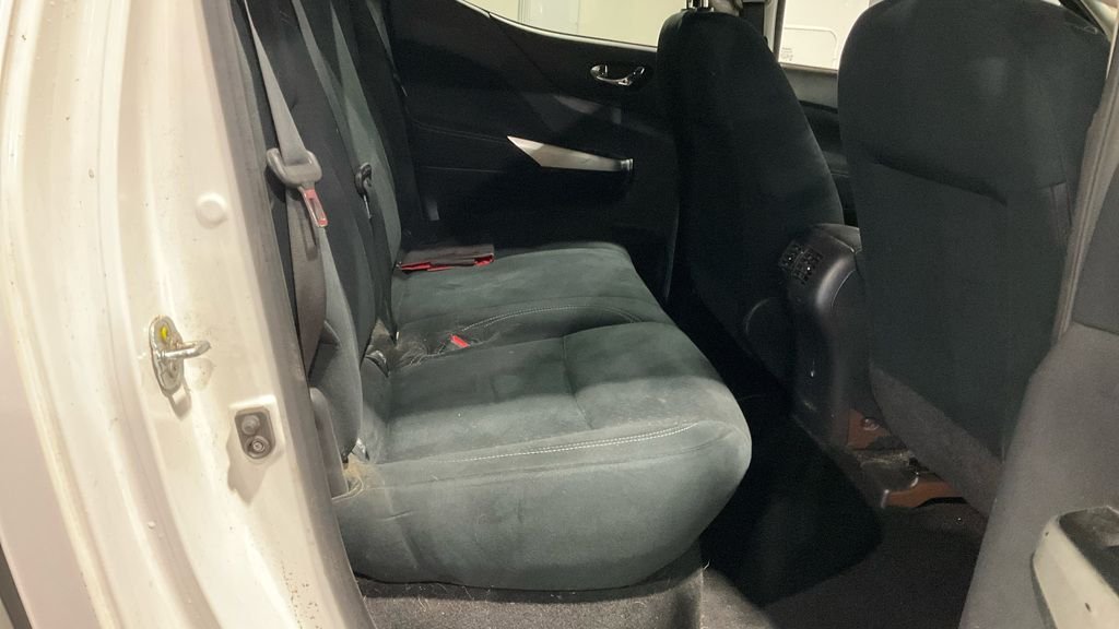 Used Nissan Navara 2017 for sale - 77172123: Photo 8