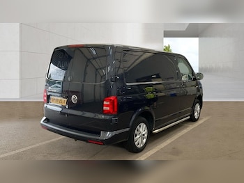 Used Volkswagen Transporter 2018 for sale - 79345956: Photo