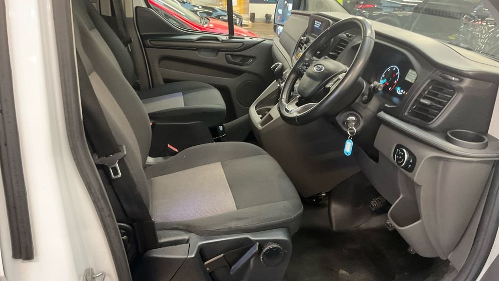 Used Ford Tourneo Custom 2020 for sale - 76841131: Photo 9