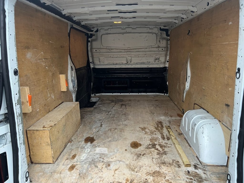 Used Nissan NV300 2018 for sale - 77436579: Photo 9