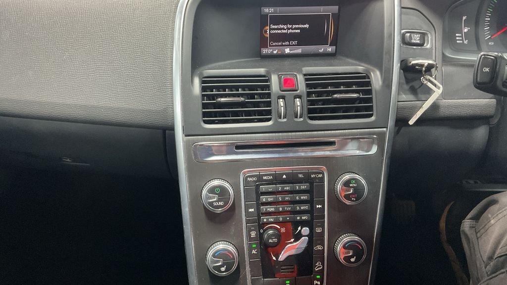 Used Volvo XC60 2015 for sale - 76841199: Photo 11