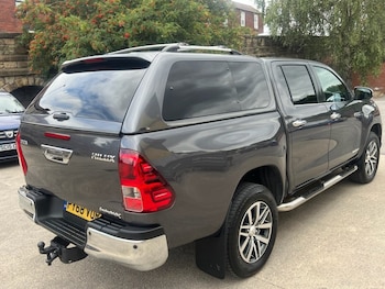 Used Toyota Hilux 2019 for sale - 75654533: Photo