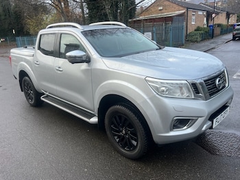 Nissan - Navara