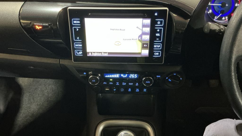 Used Toyota Hilux 2017 for sale - 76454575: Photo 11