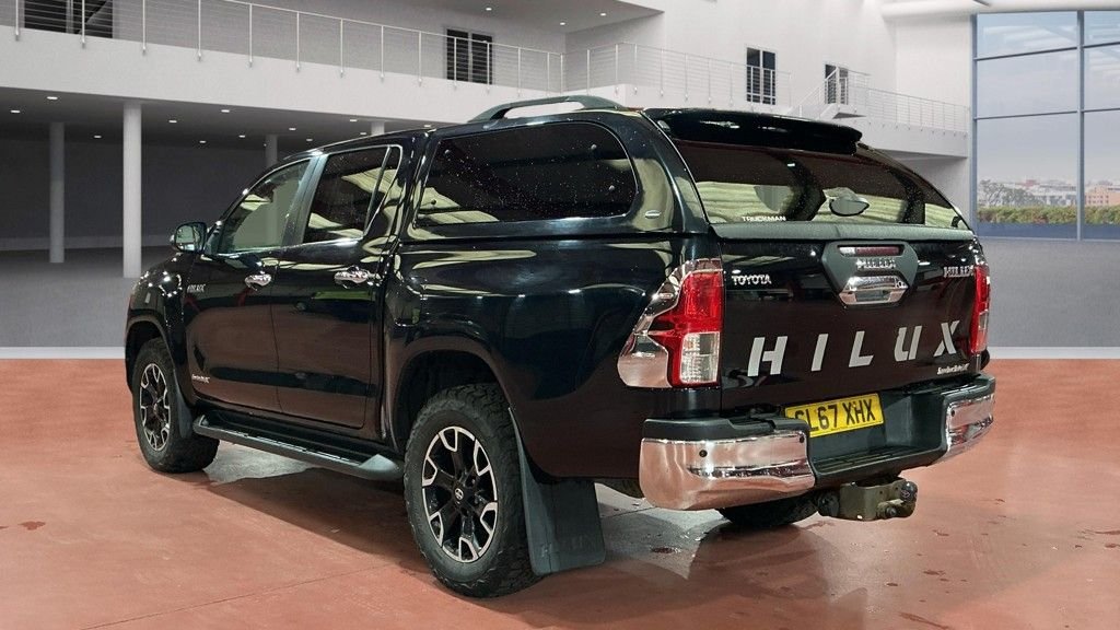 Used Toyota Hilux 2017 for sale - 76454575: Photo 3