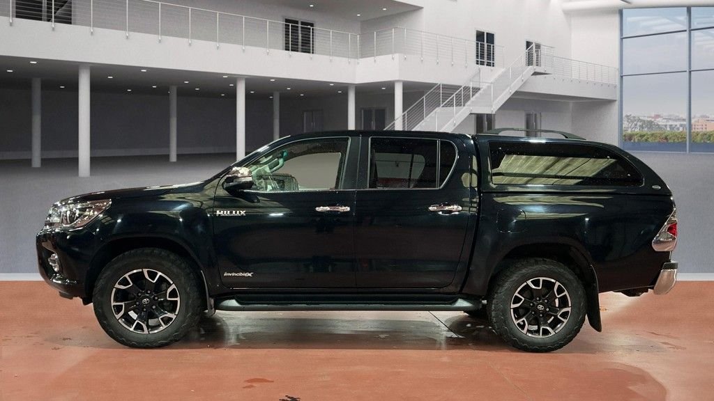 Used Toyota Hilux 2017 for sale - 76454575: Photo 6
