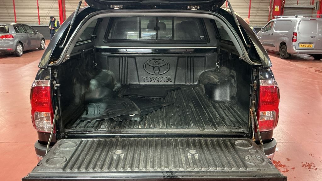 Used Toyota Hilux 2017 for sale - 76454575: Photo 7