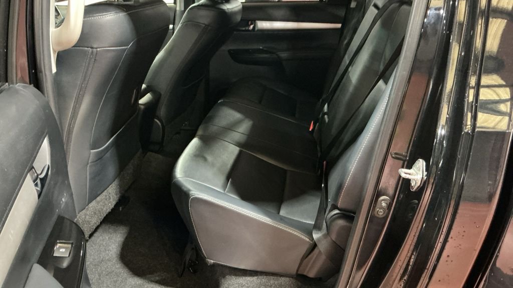 Used Toyota Hilux 2017 for sale - 76454575: Photo 8