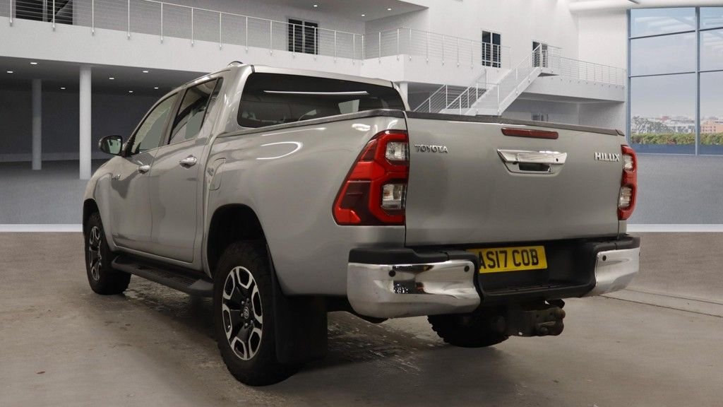 Used Toyota Hilux 2021 for sale - 76950573: Photo 3