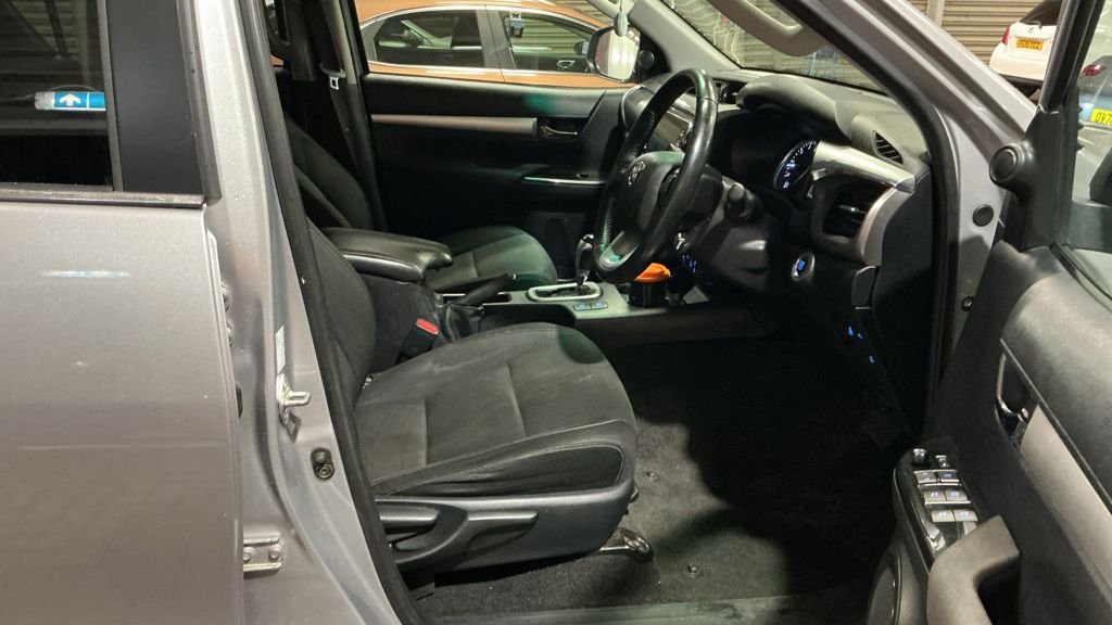Used Toyota Hilux 2021 for sale - 76950573: Photo 8
