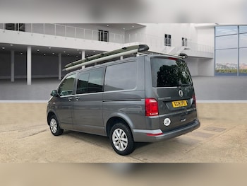 Used Volkswagen Transporter 2018 for sale - 76202934: Photo