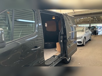 Used Renault Trafic 2023 for sale - 75306875: Photo
