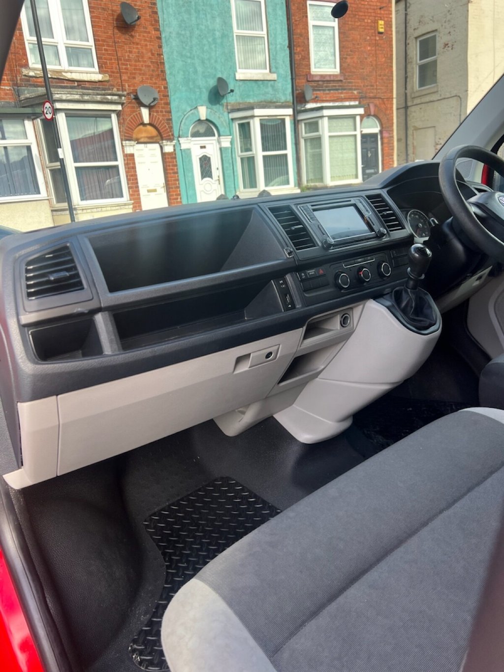 Used Volkswagen Transporter 2019 for sale - 76333442: Photo 9