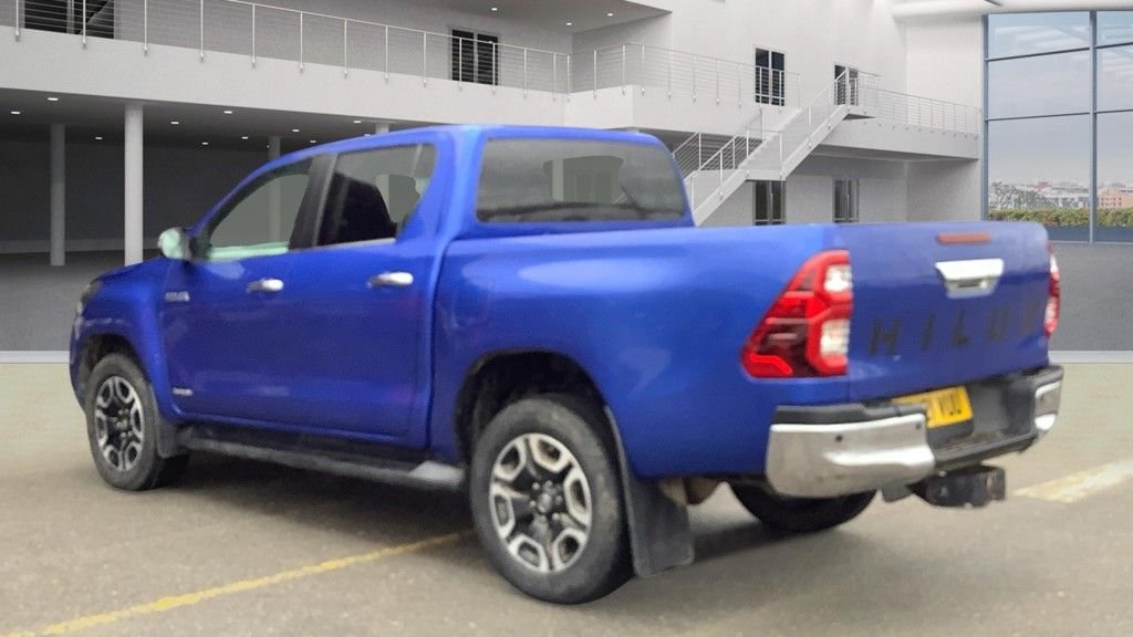 Used Toyota Hilux 2021 for sale - 77806580: Photo 2