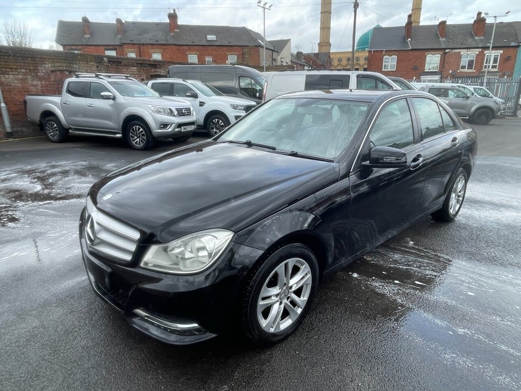 Used Mercedes-Benz C Class 2012 for sale - 78134372: Photo 2