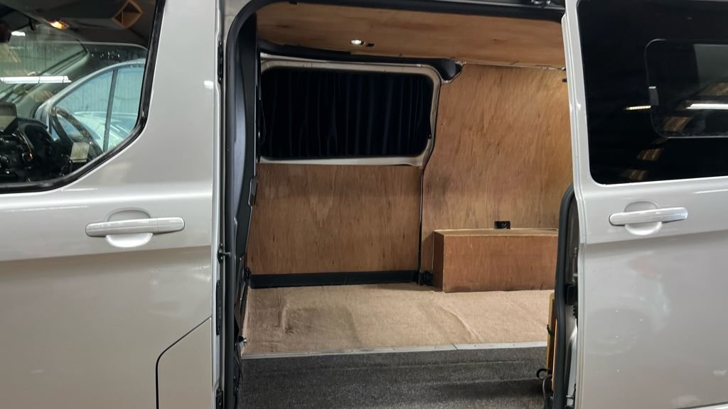 Used Ford Transit Custom 2020 for sale - 77342051: Photo 8