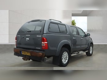 Used Toyota Hilux 2015 for sale - 78525150: Photo