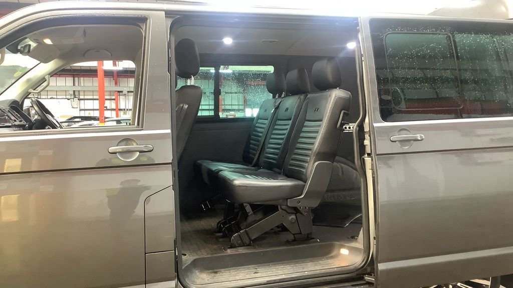 Used Volkswagen Transporter 2018 for sale - 76535944: Photo 8