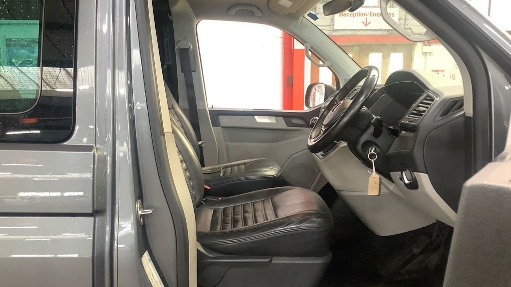 Used Volkswagen Transporter 2018 for sale - 76535944: Photo 9