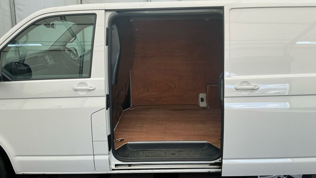 Used Volkswagen Transporter 2020 for sale - 78083136: Photo 10